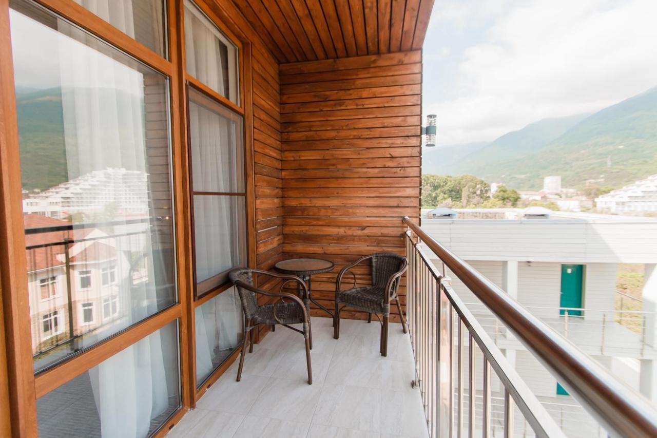 Aquamarine Family Club Hotell Gagra Exteriör bild