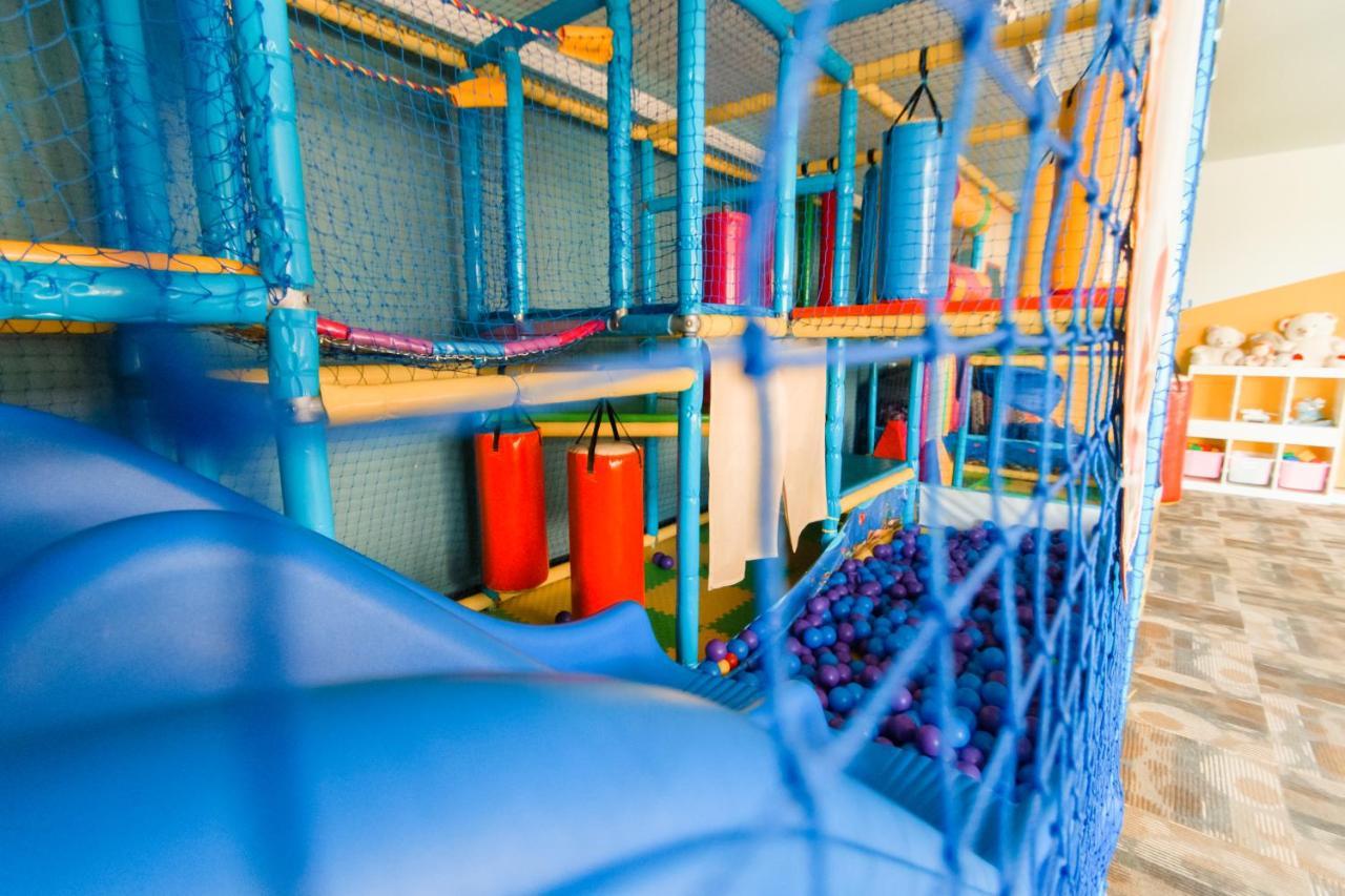 Aquamarine Family Club Hotell Gagra Exteriör bild